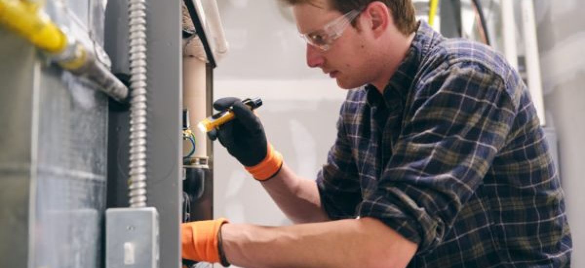 Furnaces vs. Heat Pumps: Which Option Is Better for Your Home?