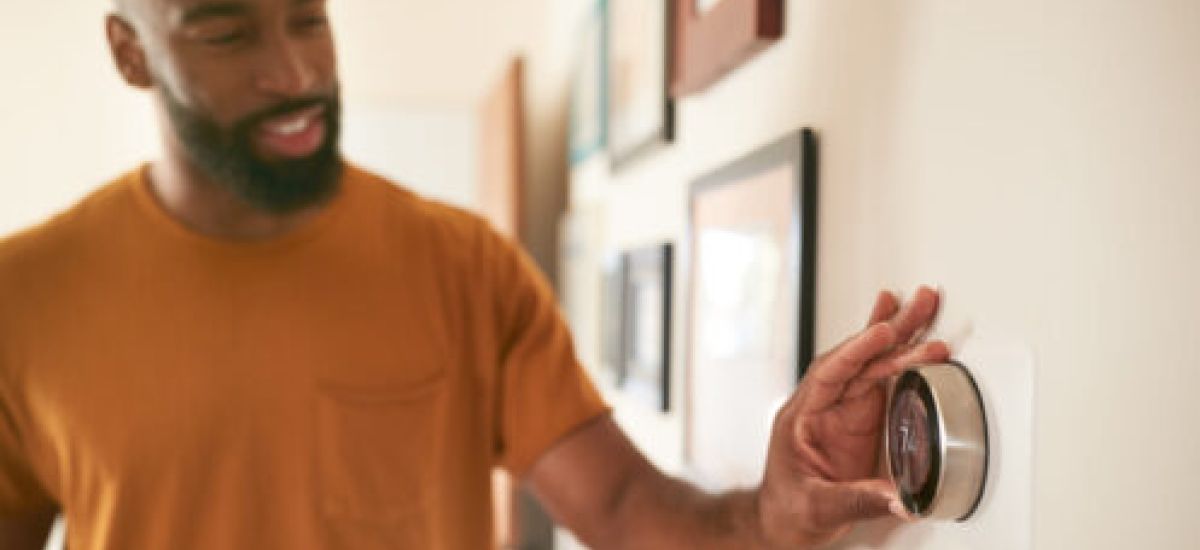 How Smart Thermostats Reduce Energy Costs in Cold Months